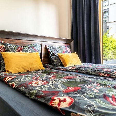 Luxury Apartments Mennica Residence - Golden Apartments - City Center Warschau Buitenkant foto