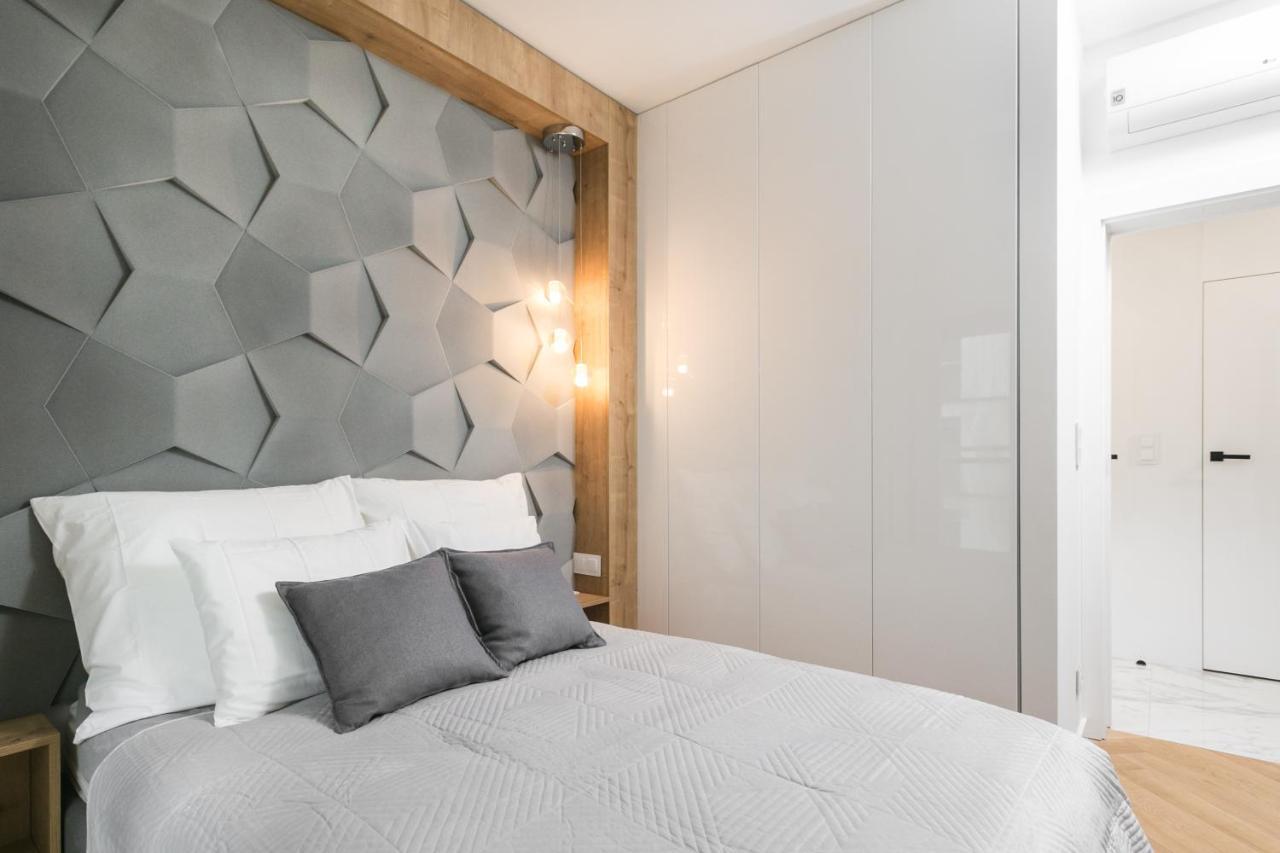 Luxury Apartments Mennica Residence - Golden Apartments - City Center Warschau Buitenkant foto