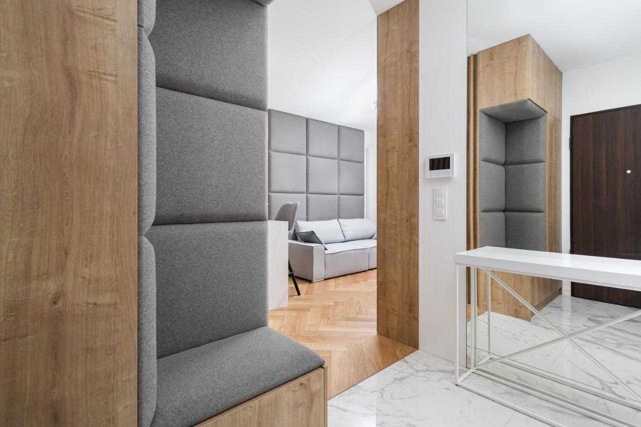 Luxury Apartments Mennica Residence - Golden Apartments - City Center Warschau Buitenkant foto