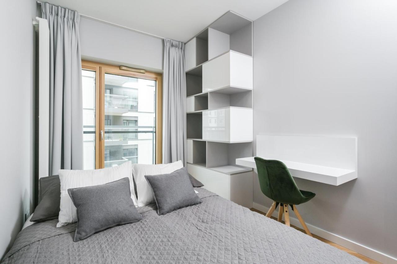 Luxury Apartments Mennica Residence - Golden Apartments - City Center Warschau Buitenkant foto