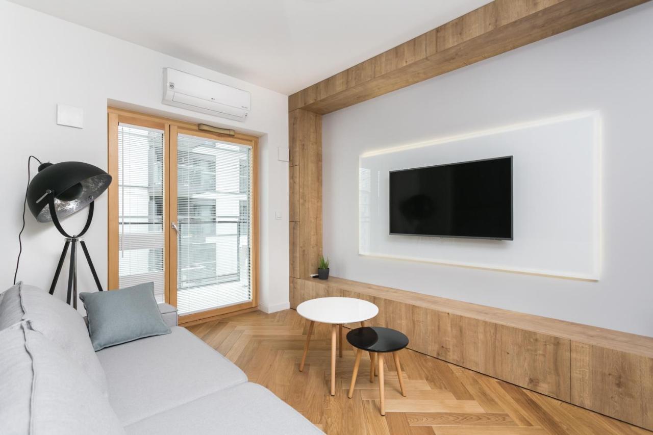 Luxury Apartments Mennica Residence - Golden Apartments - City Center Warschau Buitenkant foto